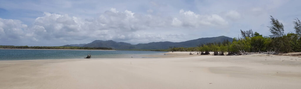Daintree River Mouth, Cape Kimberley Beach